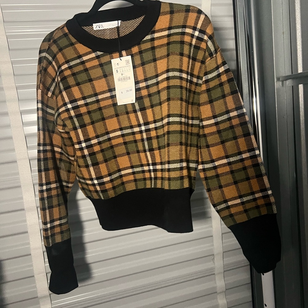 Women’s Small Zara Plaid Sweater- NWT